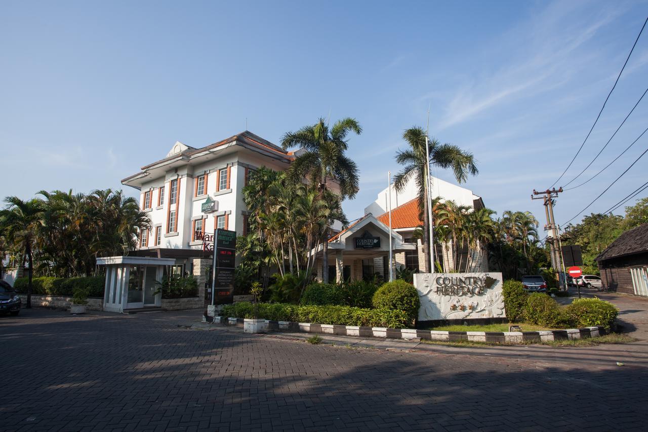 Reddoorz Premium @ Raya Nginden Hotel Wonocolo Ngoại thất bức ảnh